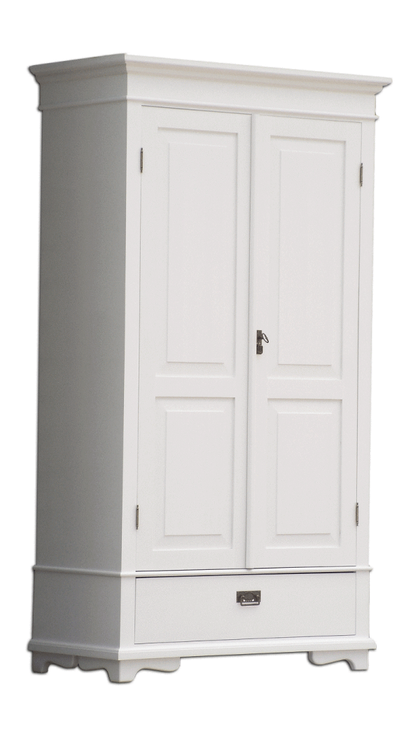 Kapea puinen vaatekaappi